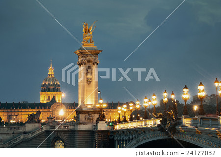 Alexandre III bridge night view 24177032