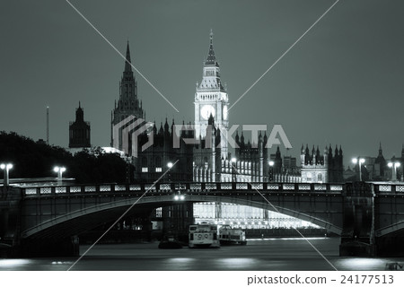 Westminster 24177513