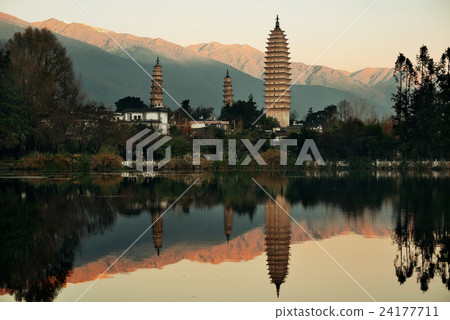 Dali pagoda 24177711