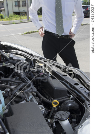 Car breakdown image Car breakdown image 24180527