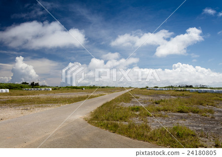 即島機場前跑道 即島機場前跑道 24180805
