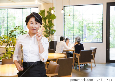 Middle female photography cooperation: TENOHA DAIKANYAMA 24190644