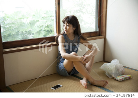 Female portrait Female portrait 24197614