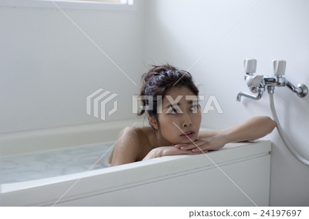 Relax bath time 24197697