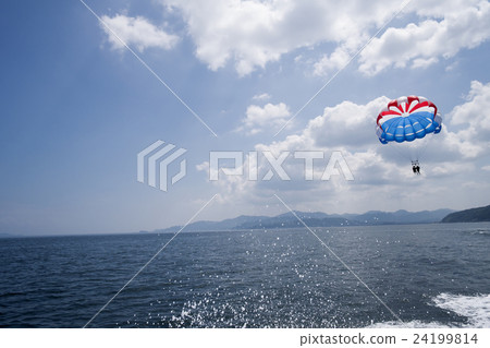 Parasailing 24199814