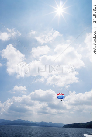 Parasailing 24199815