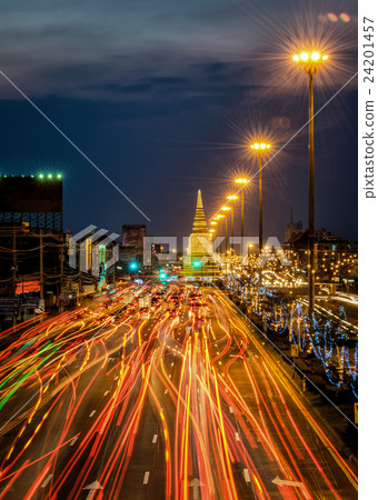 Light traffic on the road at night 24201457