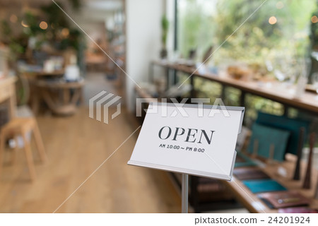 Store image shooting cooperation: TENOHA DAIKANYAMA 24201924