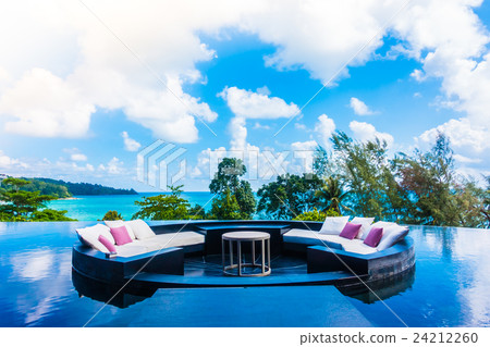 Outdoor patio 24212260