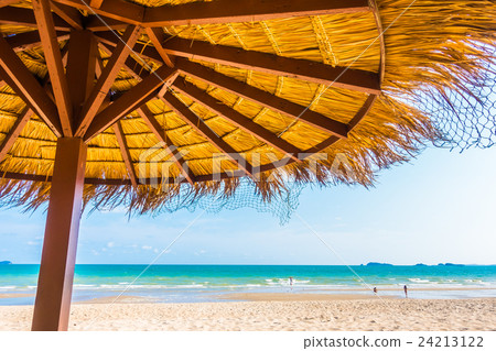 Umbrella on the beach 24213122