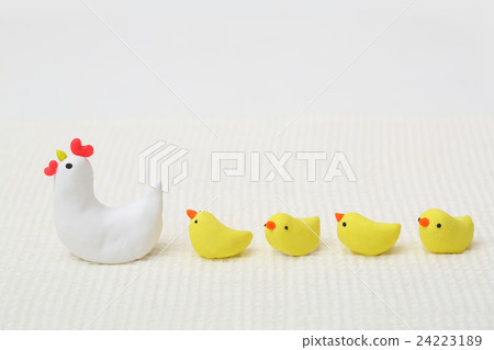 雞家庭 24223189