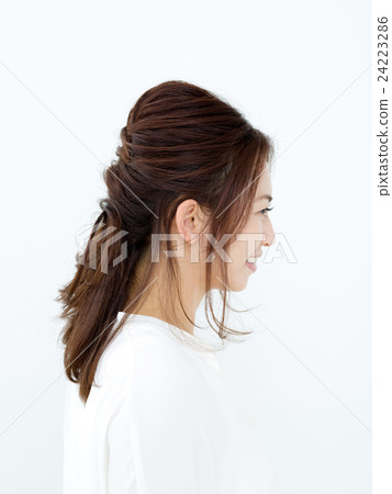Hairstyle · female Hairstyle · female 24223286