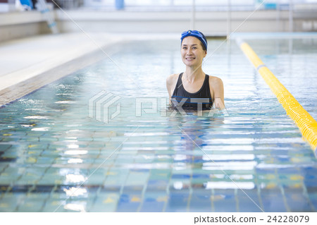Senior couple sports club image 24228079