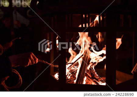 Yasaka Shrine White Rising Yasaka Shrine White Rising 24228690