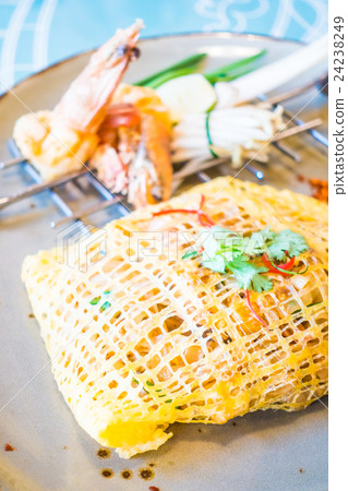 Pad thai noodles 24238249