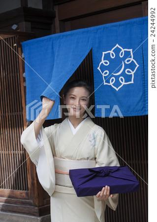 Gifts in Japanese clothes Gifts in Japanese clothes 24244992