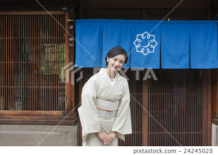 Gifts in Japanese clothes Gifts in Japanese clothes 24245028