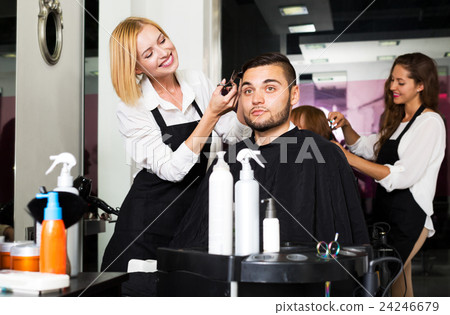 man in the barbershop 24246679