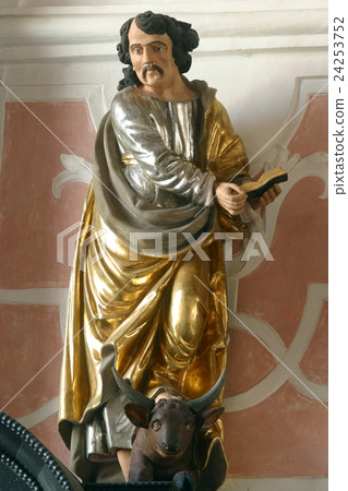 St Luke the Evangelist 24253752