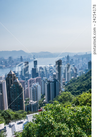 Victoria Harbor viewed from Victoria Peak: Hong Kong Victoria Harbor viewed from Victoria Peak: Hong Kong 24254178