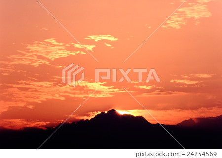 Rock Hall of Fame (film) 13 24254569