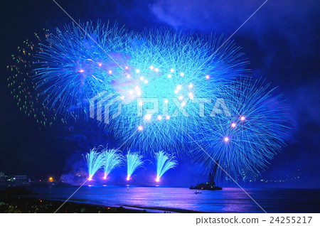 Kumano Fireworks Offshore Fireworks Mie Prefecture Blue Fireworks Kumano Fireworks Offshore Fireworks Mie Prefecture Blue Fireworks 24255217