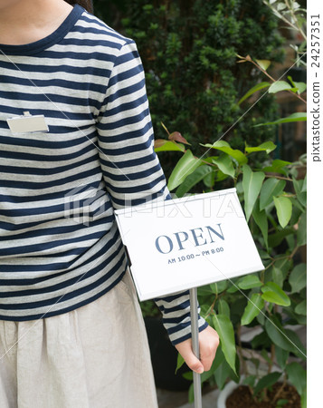 Commercial facility photography cooperation: TENOHA DAIKANYAMA 24257351