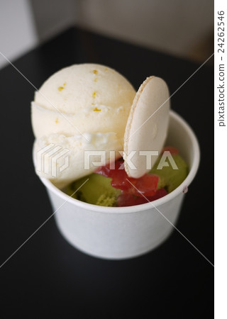 Light cheese 24262546