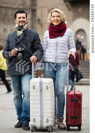 Senior couple sightseeing 24266339