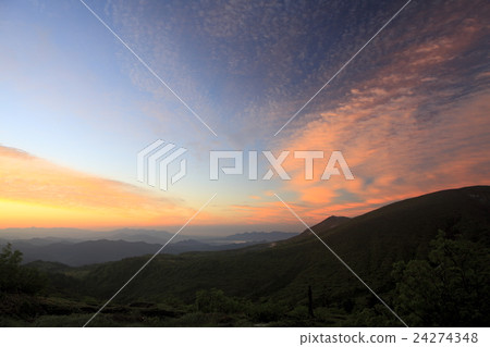 Morning glow plateau 24274348