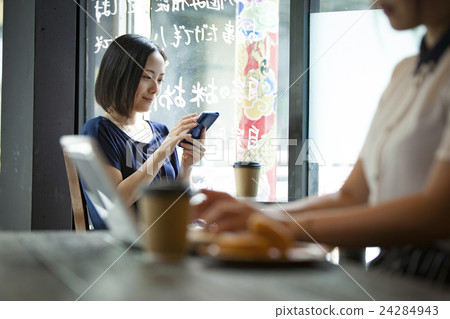 Working at a cafe OL / photography cooperation _ Daidabashi Awayed Working at a cafe OL / photography cooperation _ Daidabashi Awayed 24284943