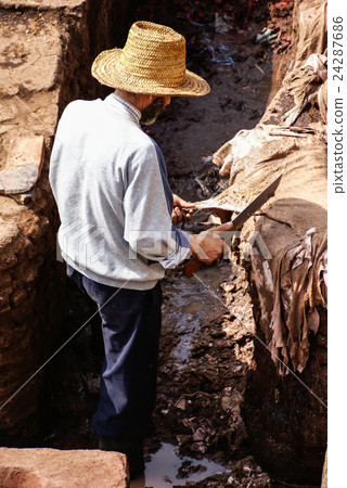Fez, Morocco. The tannery souk of weavers  24287686