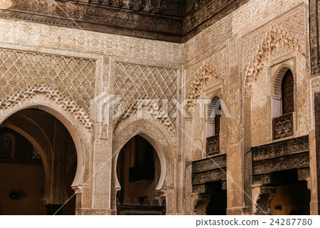 Detail of the beautiful tile mosaic decoration 24287780
