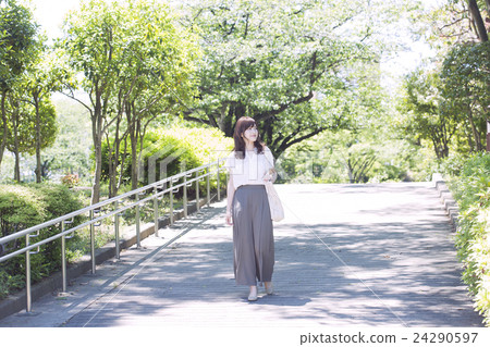 young woman young woman 24290597