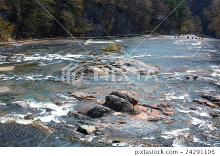 Fubuzuki waterfall 24291108