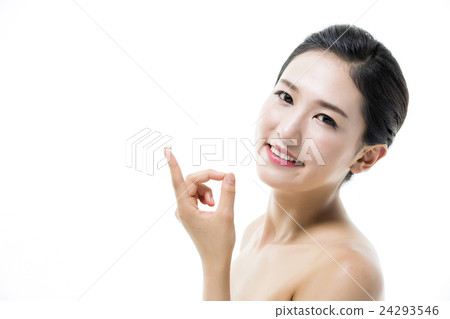 Beautiful Asian Woman / Beauty Concept.jpg 24293546