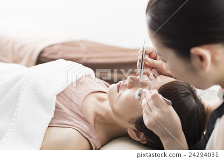 Eyelash Extension 24294031