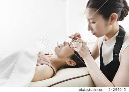 Eyelash Extension Eyelash Extension 24294045