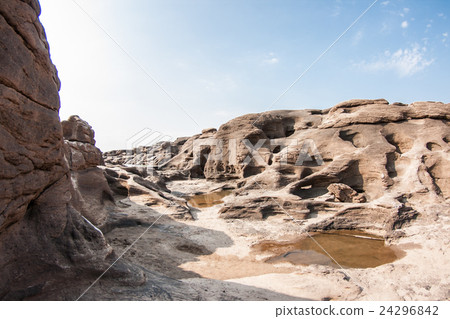 Sam-Pan-Bok 24296842