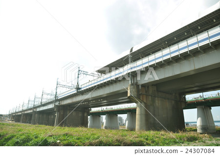 多摩川河上的鐵路 24307084