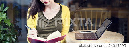 Woman Reading Studying Cafe Restaurant Relaxation Concept Woman Reading Studying Cafe Restaurant Relaxation Concept 24315695
