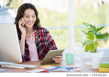 Hipster using technology 24319289