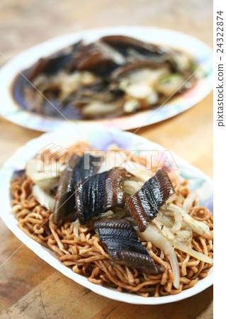 Nanxing spaghetti with eels Nanxing spaghetti with eels 24322874