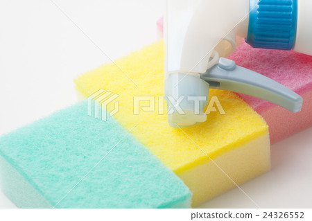 Cleaning the kitchen and bathroom not only at the end of the year but also with a colorful sponge as usual 24326552