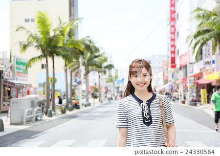 Women Okinawa Sightseeing Tour 24330564