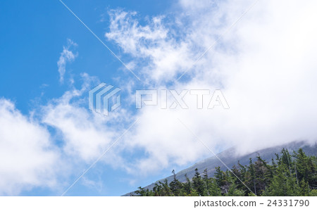 爬山時的形象 24331790