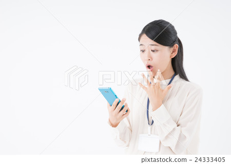 Business woman (smartphone) 24333405
