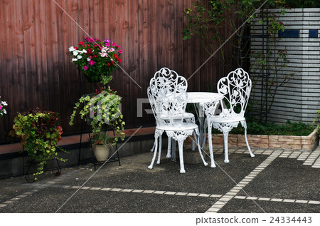 Open Garden 24334443