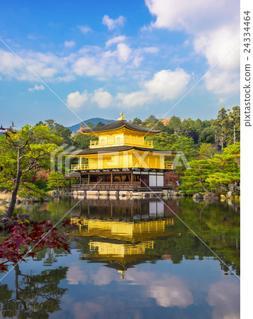 秋天金閣寺 24334464