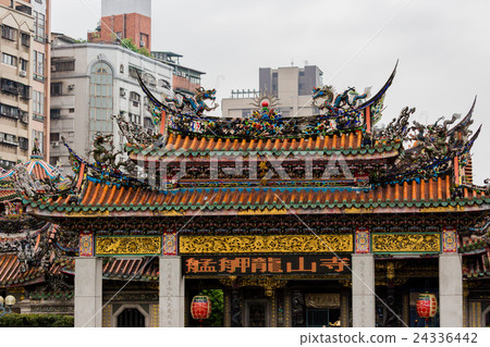 Longshan Temple 24336442